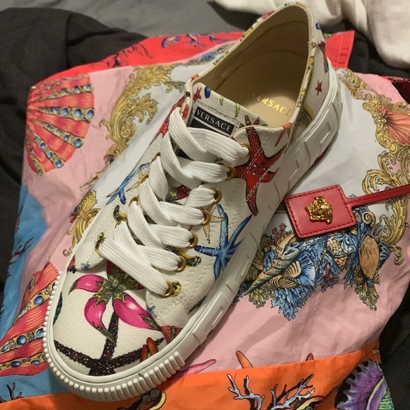Versace Shoes - Versace Sneakers Limited Edition